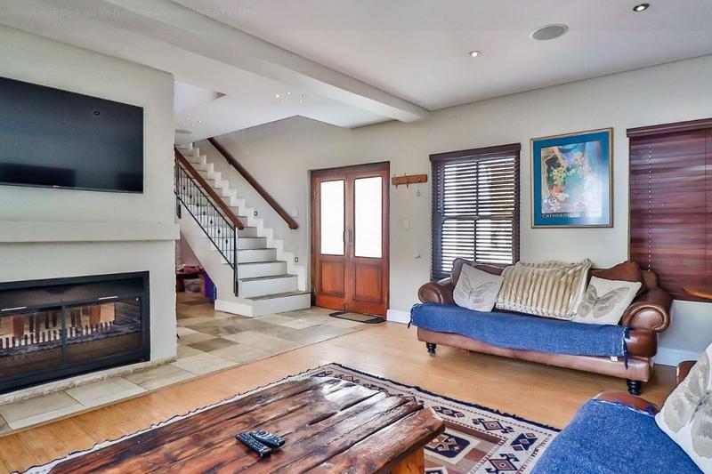 5 Bedroom Property for Sale in Stellenbosch Central Western Cape
